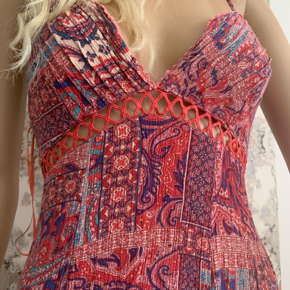 BOHO MAXI DRESS WITH SIDE SLIT ! Intricate detailing with adjustable straps ! - Picture 7 of 7